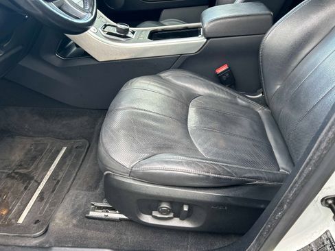 Used 2017 Land Rover Range Rover Evoque SE image 22