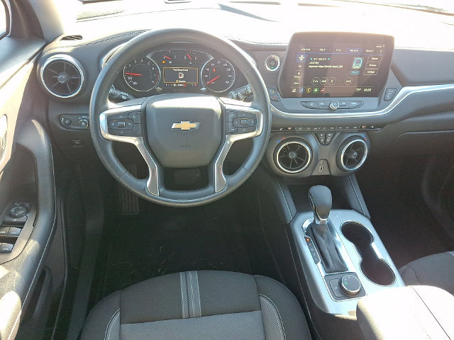Used 2024 Chevrolet Blazer LT FWD image 11