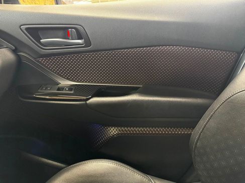 Used 2019 Toyota C-HR Limited image 26