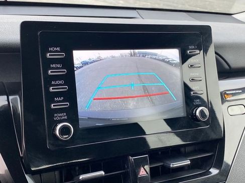 Used 2023 Toyota Camry SE image 9