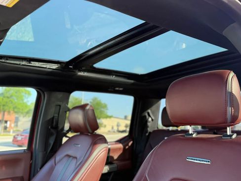 Used 2018 Ford F150 Platinum w/ Equipment Group 701A Luxury image 14