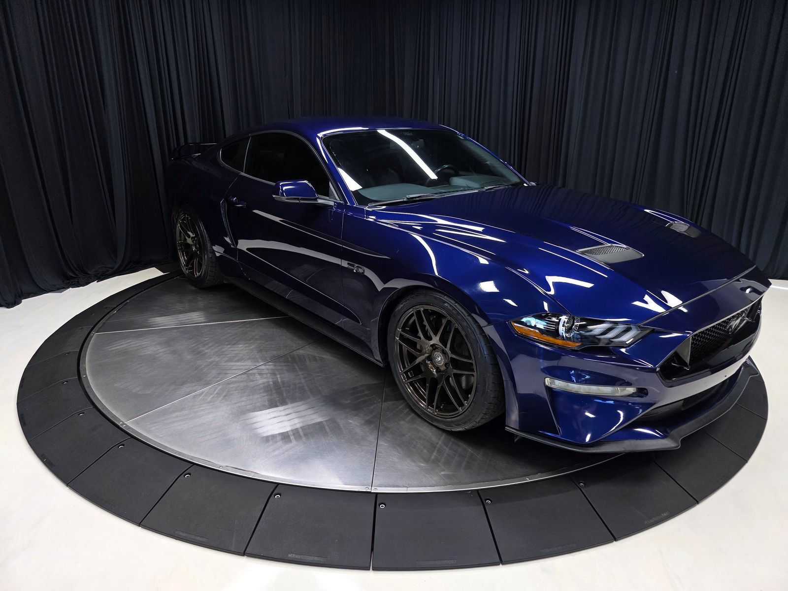 Used 2018 Ford Mustang GT Premium w/ Enhanced Security Package RWD image 15
