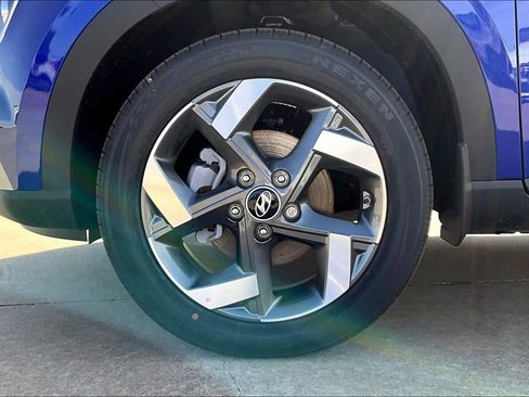 New 2025 Hyundai Venue Limited image 22