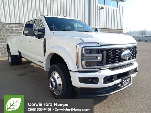 New 2026 Ford F450 Platinum w/ FX4 Off-Road Package image 1