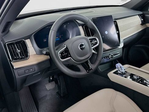 New 2025 Volvo XC90 T8 Plus w/ Protection Package Premier image 9
