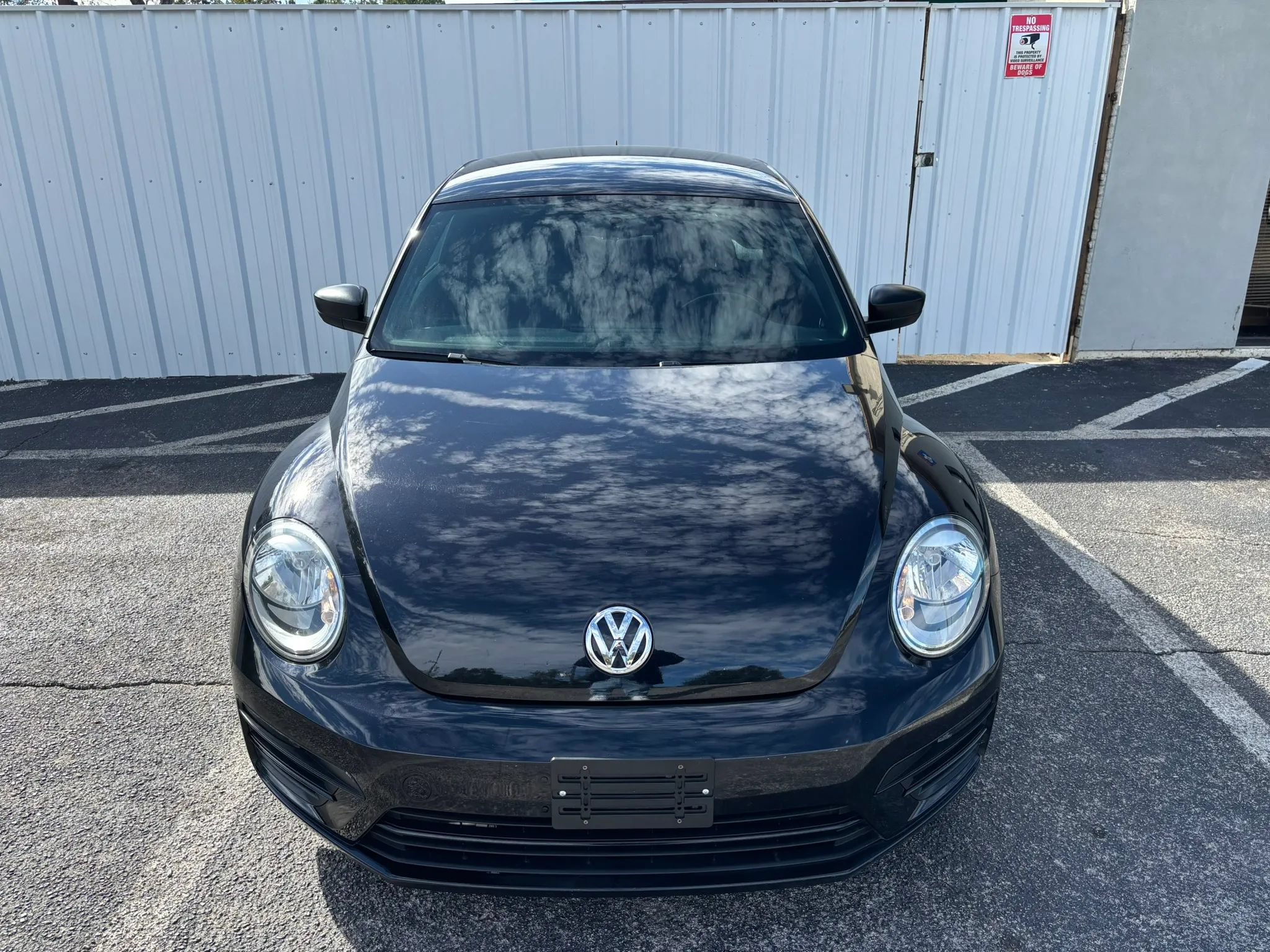 Used 2018 Volkswagen Beetle 2.0T S FWD image 10