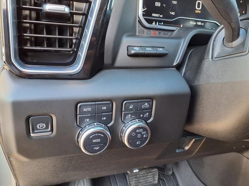 Used 2024 GMC Sierra 2500 Denali Ultimate image 27