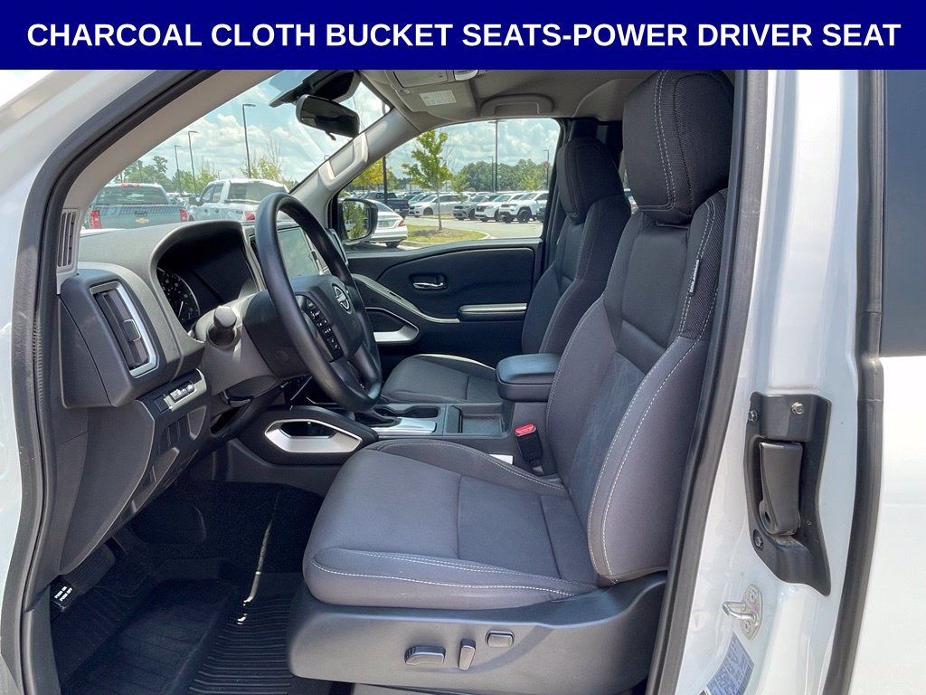 Used 2025 Nissan Frontier SV RWD image 4