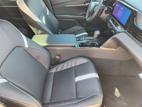 New 2026 Toyota Camry SE image 10