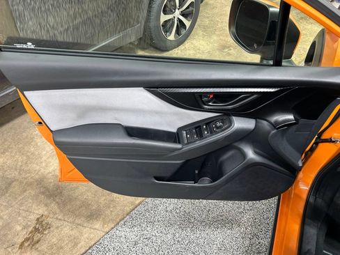Used 2019 Subaru Crosstrek 2.0i Premium w/ Moonroof Package AWD/4WD image 15