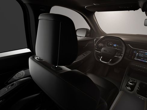 New 2026 Jeep Cherokee Overland AWD/4WD image 8
