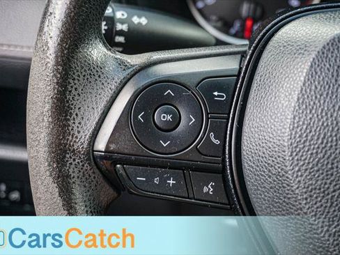 Used 2020 Toyota RAV4 LE FWD image 23