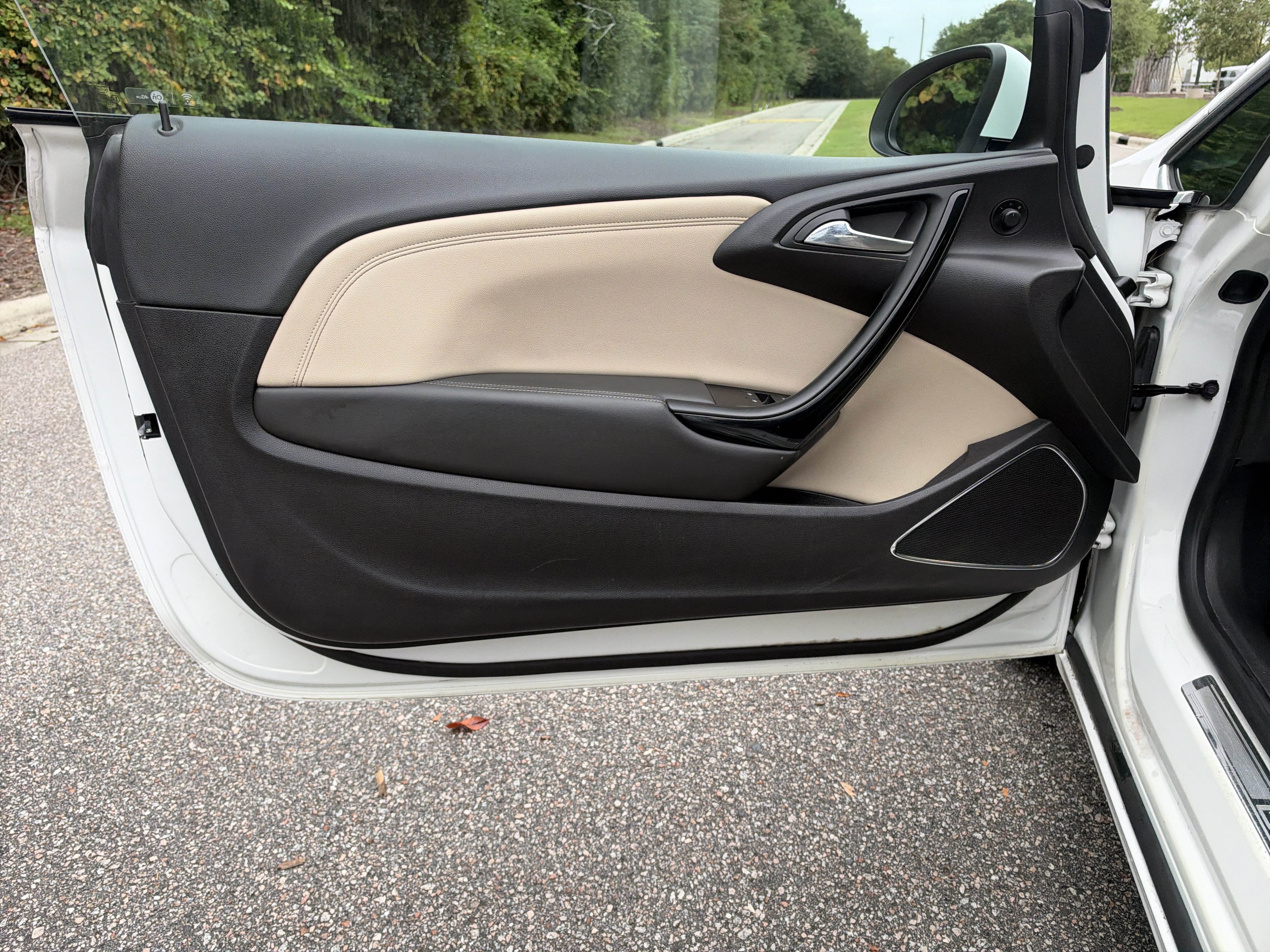 Used 2016 Buick Cascada Premium FWD image 10
