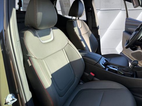 Used 2025 Hyundai Santa Cruz Limited image 15