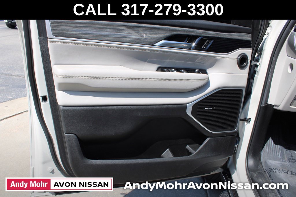 Used 2022 Jeep Wagoneer Series II w/ Premium Group I AWD/4WD image 18