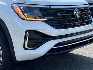 New 2026 Volkswagen Atlas Cross Sport SEL Premium R-Line video 2