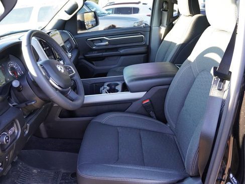 Used 2025 RAM 1500 Big Horn AWD/4WD image 4