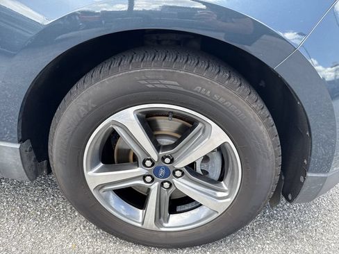 Used 2019 Ford Edge SEL w/ Equipment Group 201A AWD/4WD image 12
