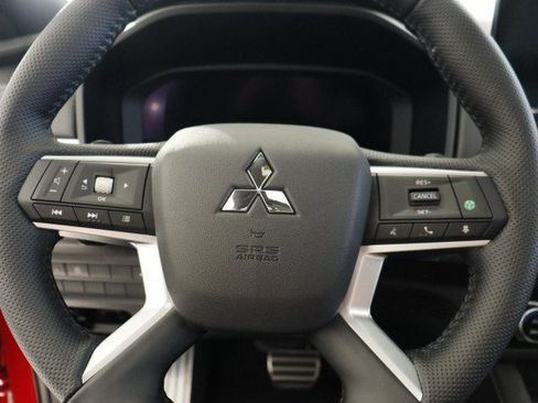 New 2026 Mitsubishi Outlander SEL Black Edition FWD image 9