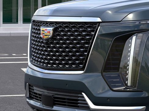 New 2025 Cadillac Escalade Premium Luxury image 13