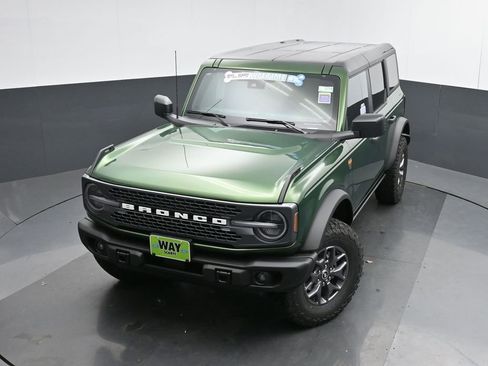 New 2025 Ford Bronco Badlands AWD/4WD image 43