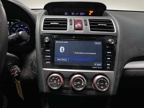 Used 2015 Subaru Crosstrek 2.0i Limited AWD/4WD image 15