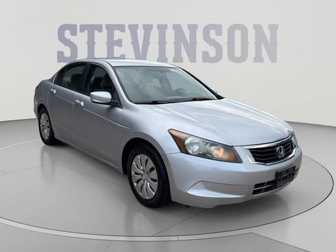 Used 2010 Honda Accord LX image 7