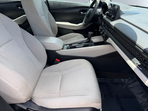Used 2024 Honda Accord LX image 19