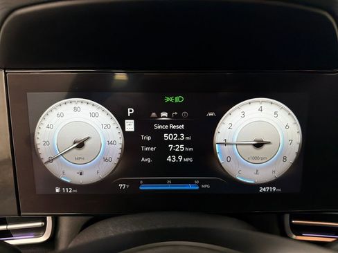 Used 2025 Hyundai Elantra SEL image 25