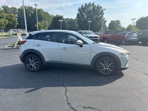 Used 2017 MAZDA CX-3 Touring w/ Premium Package FWD image 2