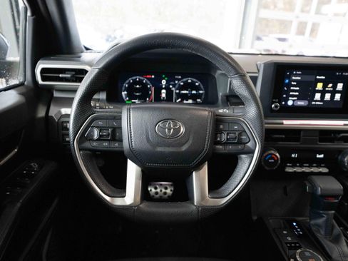 Used 2024 Toyota Tacoma TRD Sport image 21