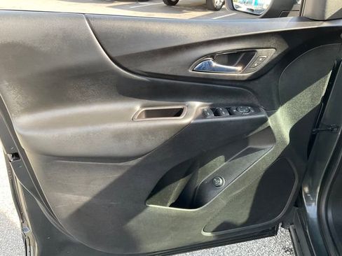 Used 2018 Chevrolet Equinox LT image 7