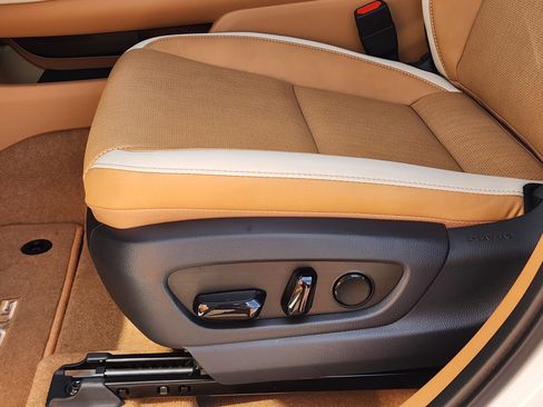 New 2026 Lexus RZ 350e 2WD image 18