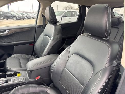 Used 2020 Ford Escape Titanium w/ Titanium Premium Package 2.0 image 23