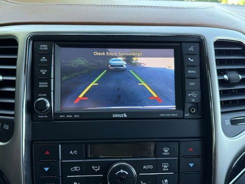 Used 2013 Jeep Grand Cherokee Overland Summit AWD/4WD image 17