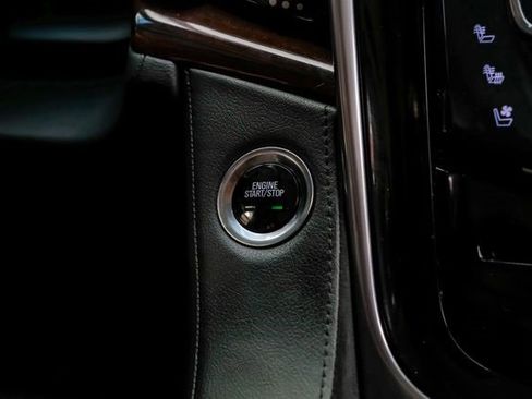 Used 2020 Cadillac Escalade Base image 21