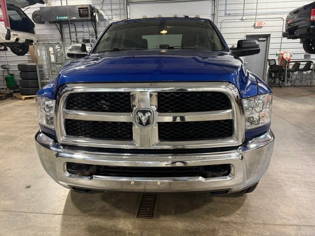 Used 2017 RAM 2500 Tradesman w/ Chrome Appearance Group AWD/4WD image 38