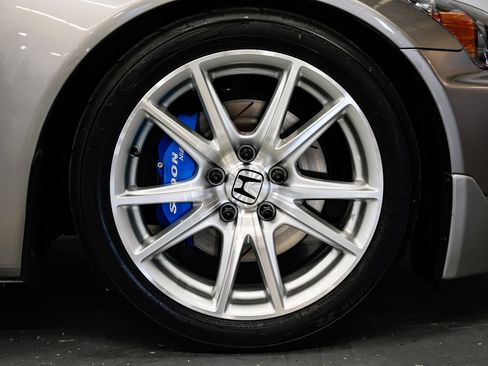 Used 2004 Honda S2000 image 44
