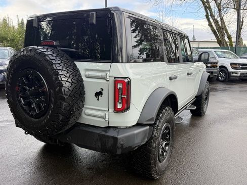 Used 2024 Ford Bronco Wildtrak image 13