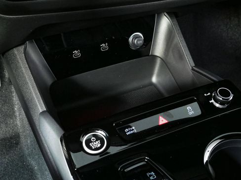 New 2027 Audi Q6 e-tron Premium Plus AWD/4WD image 18