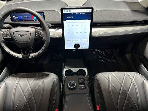 Used 2021 Ford Mustang Mach-E Select image 12