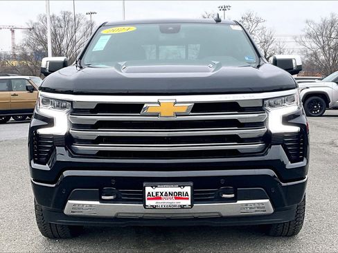 Used 2024 Chevrolet Silverado 1500 High Country w/ Z71 Off-Road Package image 3