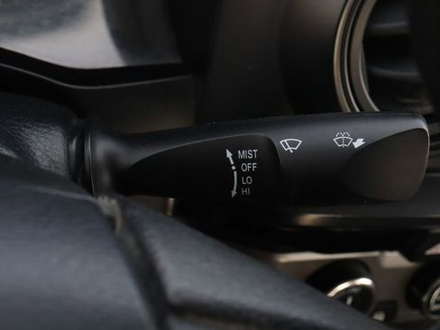 Used 2017 Toyota Tacoma 4x4 Access Cab image 38