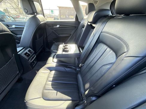 Used 2020 Audi Q5 2.0T Premium Plus w/ Premium Plus Package image 14