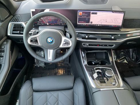New 2026 BMW X5 xDrive50e image 33