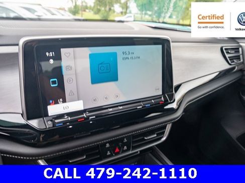 Certified 2024 Volkswagen Atlas Cross Sport SE image 21