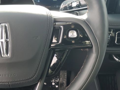 New 2025 Lincoln Aviator Reserve image 18