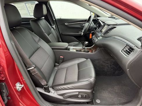 Used 2015 Chevrolet Impala LT w/ Convenience Package FWD image 25