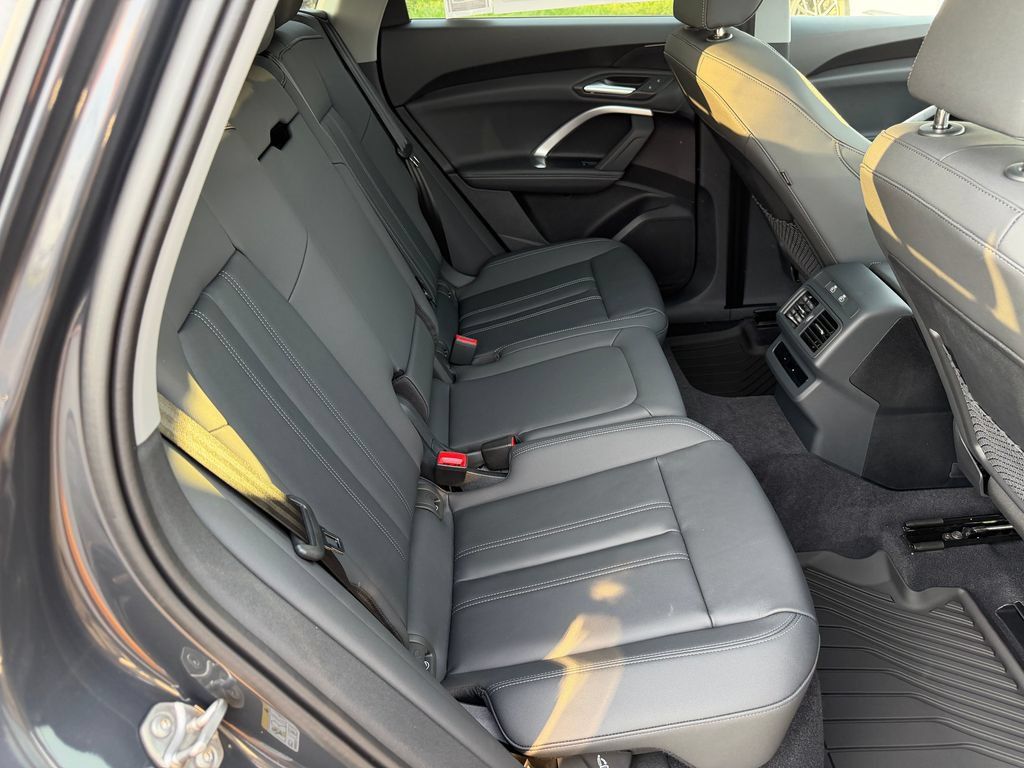 New 2026 Audi Q5 2.0T AWD/4WD image 11