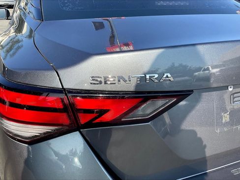 Used 2020 Nissan Sentra SV image 8